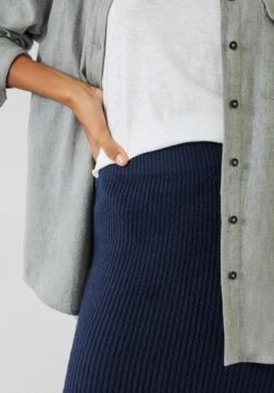 Penny Knitted Midi Skirt 20 Penny Knitted Midi Skirt -Clothing Store 002940 1659 04