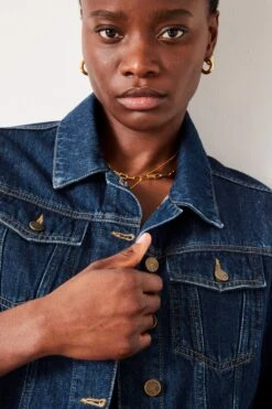 Ciara Cropped Denim Jacket 23 Ciara Cropped Denim Jacket -Clothing Store 008919 2908 04