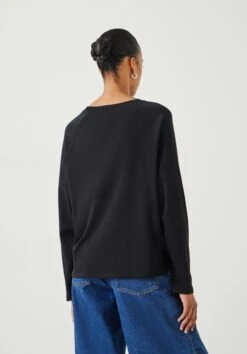 Matilda Raglan Top -Clothing Store 009137 0456 03