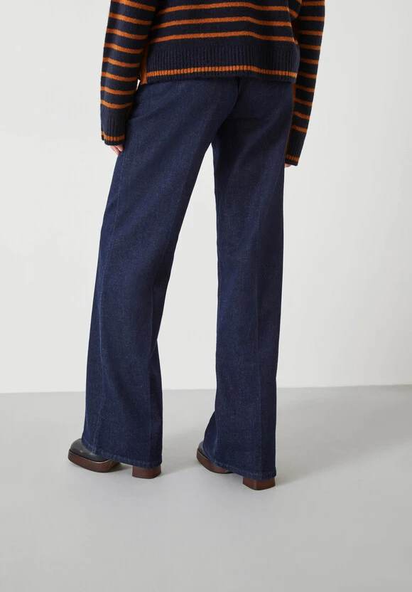 Viola Clean Jeans 3 Viola Clean Jeans - Image 3