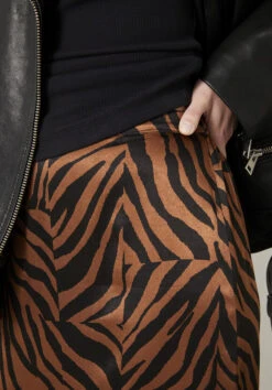 Gia Split Maxi Skirt 22 Gia Split Maxi Skirt -Clothing Store 009448 4397 04