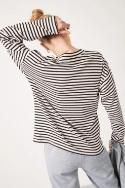 Mattie Striped Top -Clothing Store 009477 0001 03