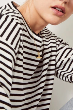 Mattie Striped Top -Clothing Store 009477 0001 04