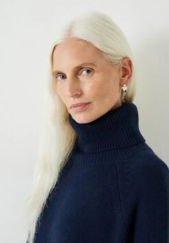 Ida Chunky Cashmere Roll Neck Jumper -Clothing Store 009642 1659 04