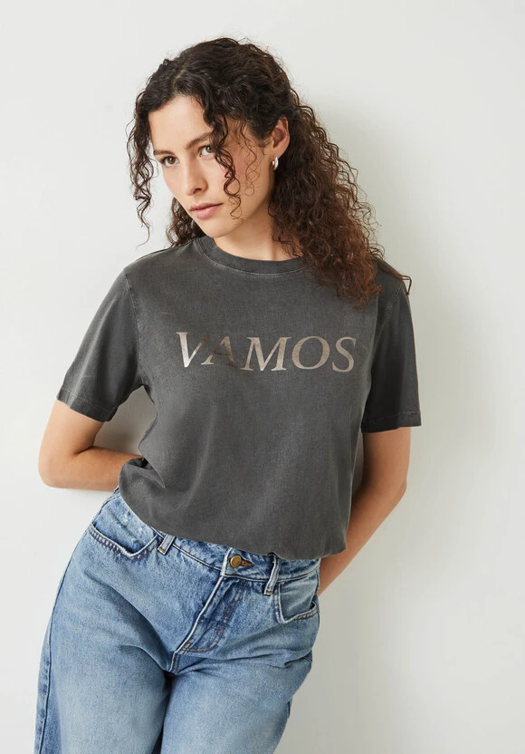 Vamos Crew Neck T-Shirt 1 Vamos Crew Neck T-Shirt