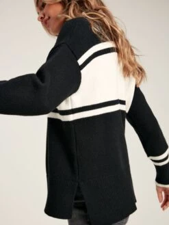 Black/Cream Snowflake Jumper -Clothing Store 157397s5