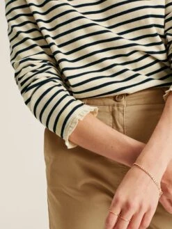 White Long Sleeve Top With Frill -Clothing Store U75 402s5